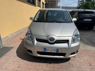 TOYOTA Corolla Verso usata, con Airbag
