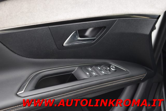 PEUGEOT 3008 usata, con Sedile posteriore sdoppiato