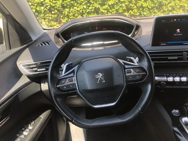PEUGEOT 3008 usata, con Sistema di navigazione
