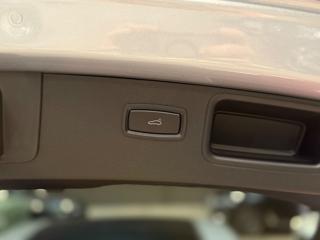 PORSCHE Macan usata, con Fari LED
