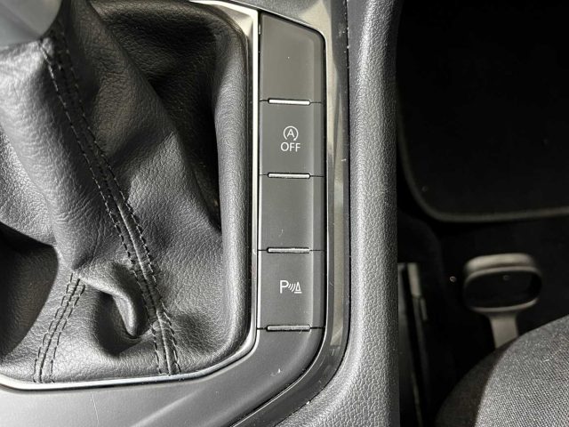 VOLKSWAGEN Tiguan Allspace usata 26