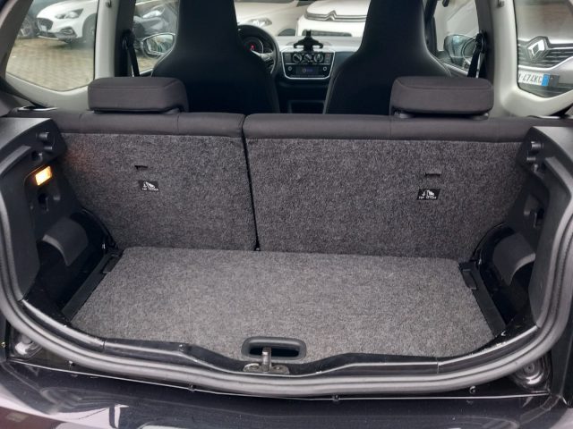 VOLKSWAGEN up! usata, con ESP