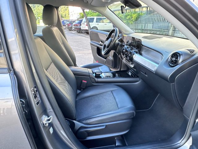 MERCEDES-BENZ GLB 200 usata, con Controllo trazione