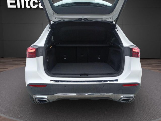 MERCEDES-BENZ GLA 200 usata, con Sistema di navigazione