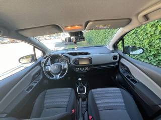 TOYOTA Yaris usata, con Touch screen