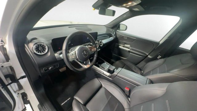 MERCEDES-BENZ GLB 180 usata, con Autoradio