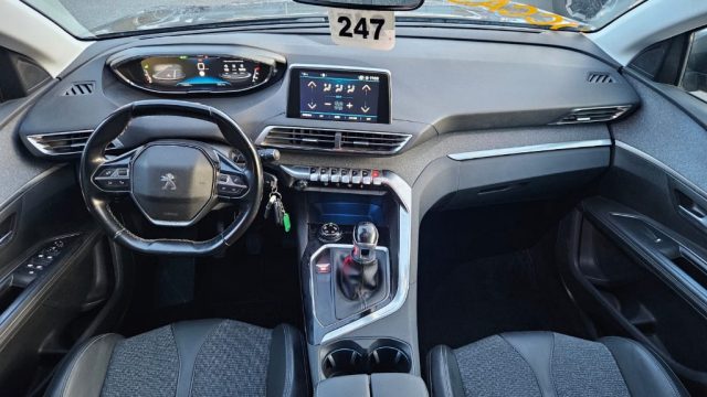 PEUGEOT 5008 usata, con Bluetooth