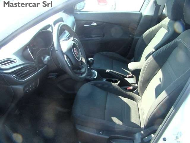 FIAT Tipo usata, con Autoradio