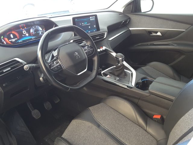 PEUGEOT 3008 usata, con Boardcomputer