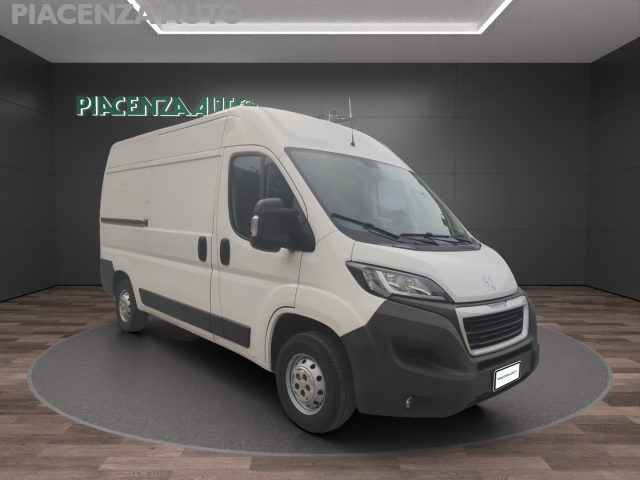 PEUGEOT Boxer usata, con ABS