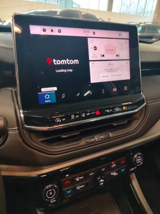 JEEP Compass usata, con Autoradio digitale