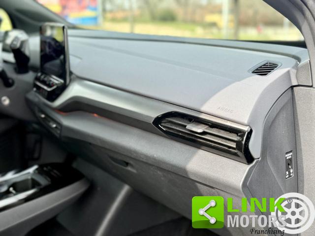 VOLKSWAGEN ID.4 usata, con USB