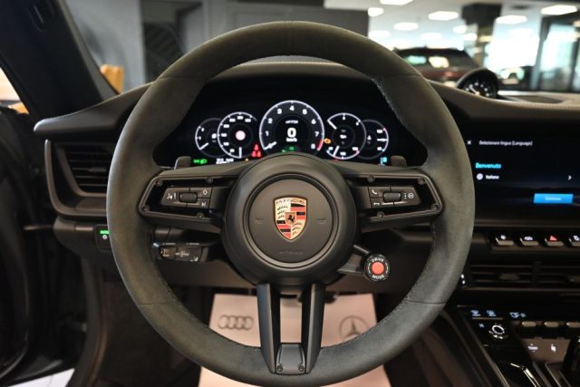 PORSCHE 992 usata 39