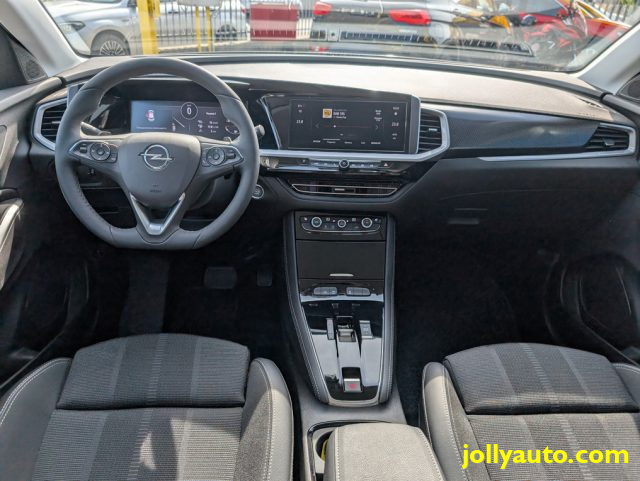 OPEL Grandland usata, con Sensori di parcheggio posteriori