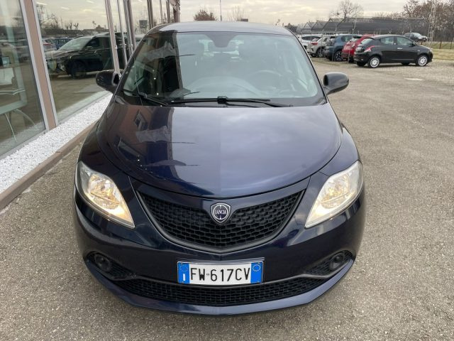 LANCIA Ypsilon usata, con Autoradio
