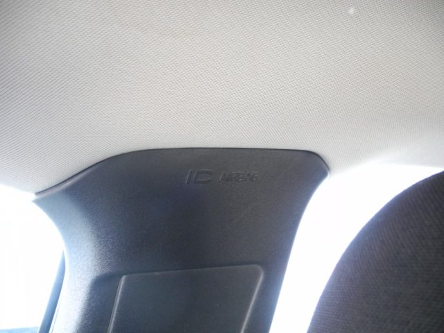 VOLVO V40 usata, con Airbag testa