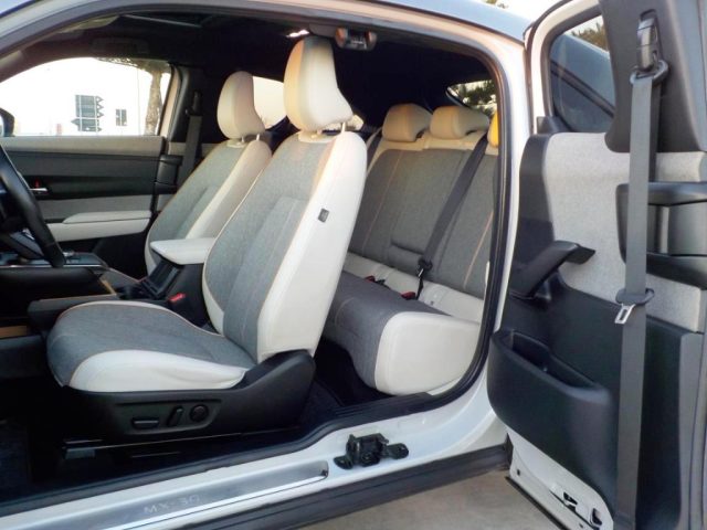 MAZDA MX-30 usata, con Pneumatici estivi