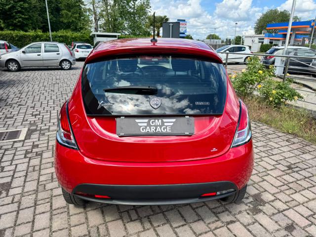 LANCIA Ypsilon usata, con Autoradio