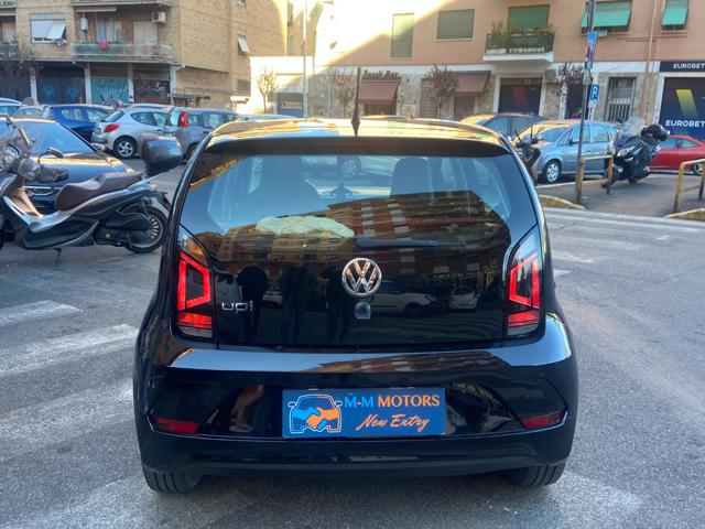 VOLKSWAGEN up! usata, con Autoradio