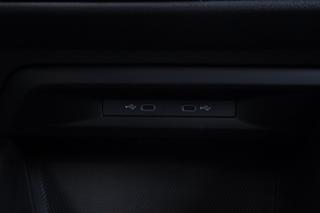 VOLKSWAGEN Golf Variant usata, con Luci diurne LED