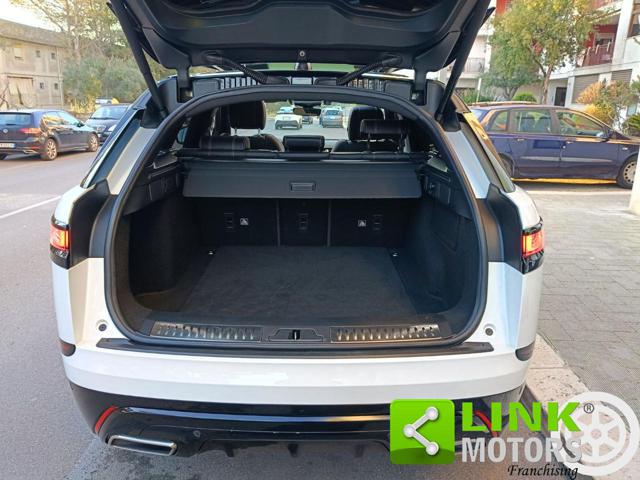 LAND ROVER Range Rover Velar usata, con Sensori di parcheggio posteriori