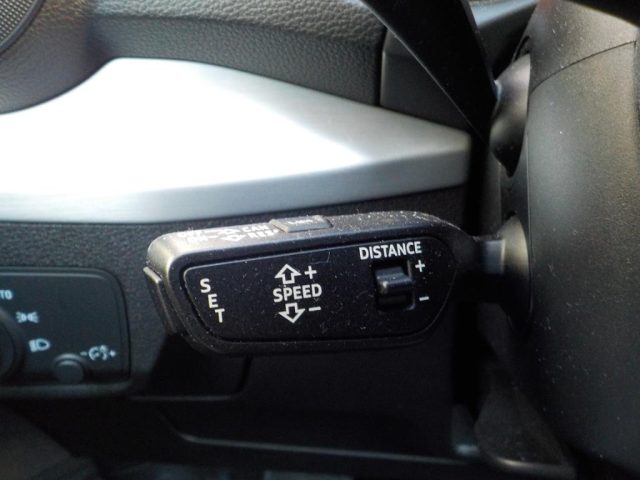 AUDI Q2 usata, con Hill holder