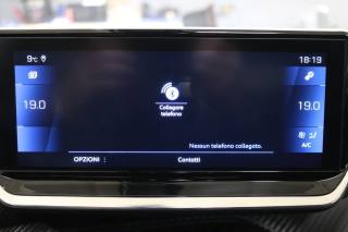 PEUGEOT 2008 usata 28