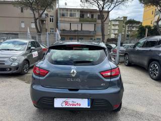 RENAULT Clio usata, con Autoradio