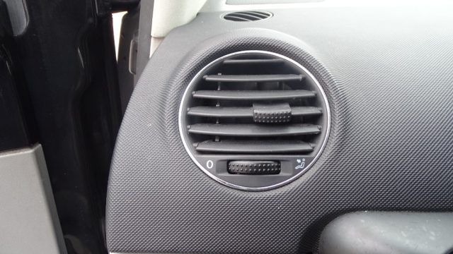 VOLKSWAGEN New Beetle usata 87