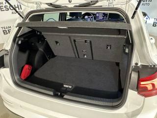 VOLKSWAGEN Golf usata, con Sistema di navigazione