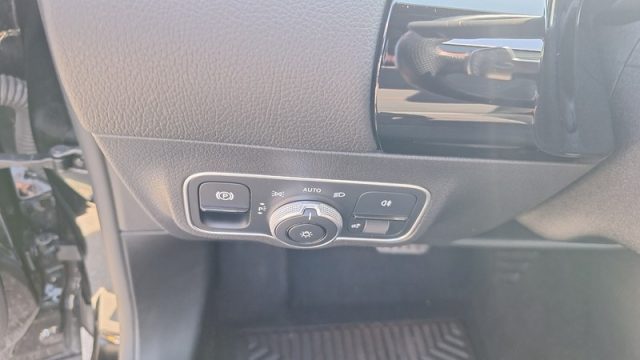 MERCEDES-BENZ GLA 200 usata, con Vetri oscurati