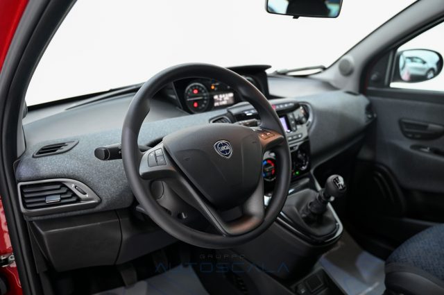 LANCIA Ypsilon usata, con Touch screen