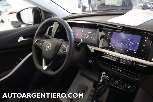 OPEL Grandland usata, con Specchietti laterali elettrici