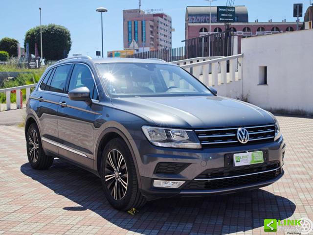 VOLKSWAGEN Tiguan usata, con Airbag laterali