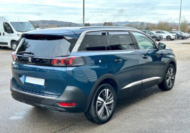 PEUGEOT 5008 usata, con Airbag