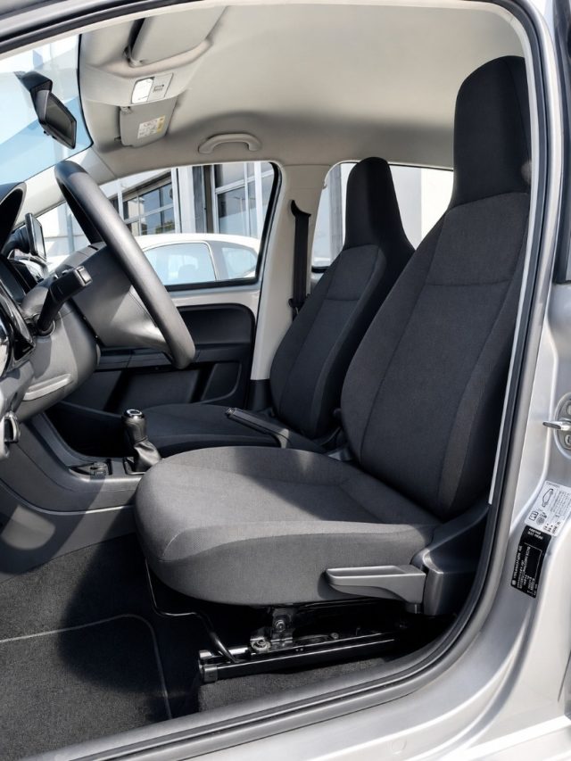 VOLKSWAGEN up! usata, con Cronologia tagliandi