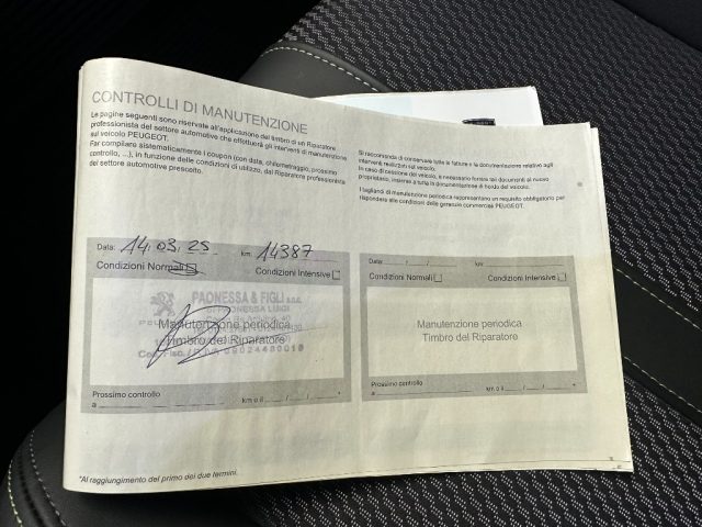 PEUGEOT 208 usata, con USB