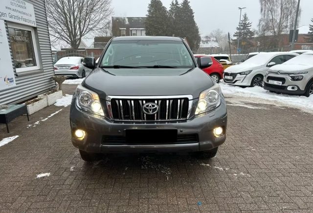 TOYOTA Land Cruiser usata, con Airbag