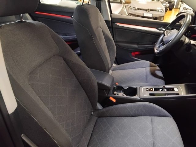 VOLKSWAGEN Golf usata, con Autoradio digitale