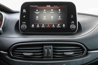 FIAT Tipo usata, con USB