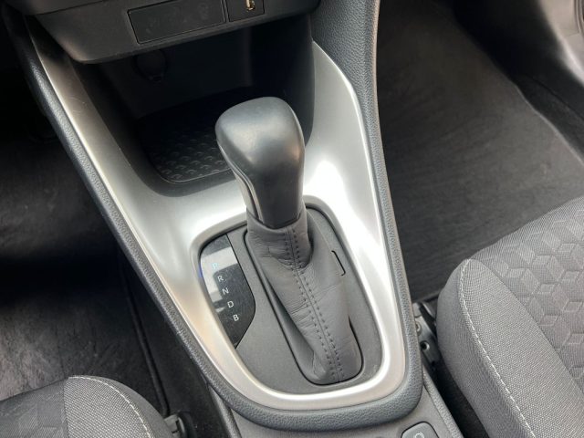 TOYOTA Yaris usata 21