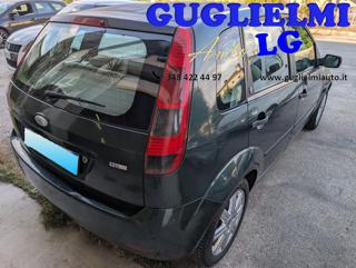 FORD Fiesta usata, con Autoradio