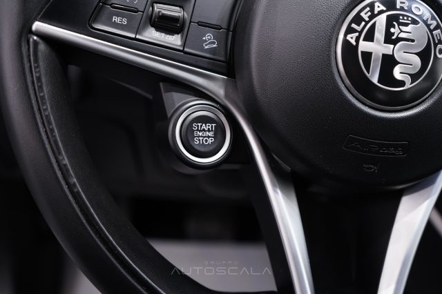 ALFA ROMEO Stelvio usata, con Luci diurne LED