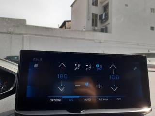 PEUGEOT 3008 usata, con Chiusura centralizzata