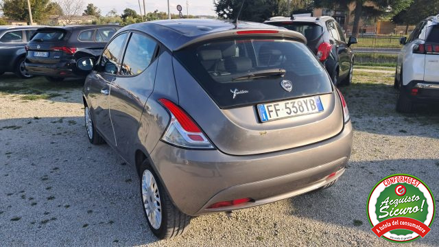 LANCIA Ypsilon usata, con Airbag