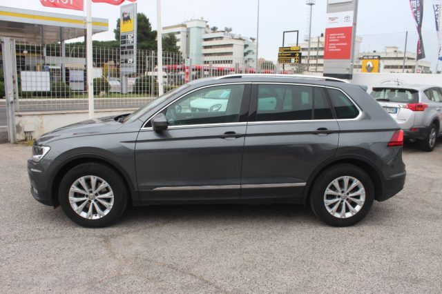 VOLKSWAGEN Tiguan usata, con Airbag laterali
