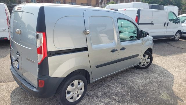 RENAULT Kangoo usata, con Autoradio