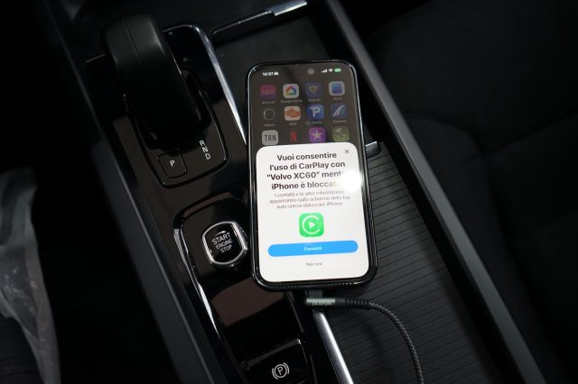 VOLVO XC60 usata, con Monitoraggio pressione pneumatici