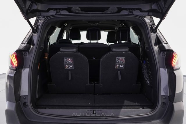 PEUGEOT 5008 usata 45
