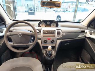 LANCIA Ypsilon usata, con Park Distance Control